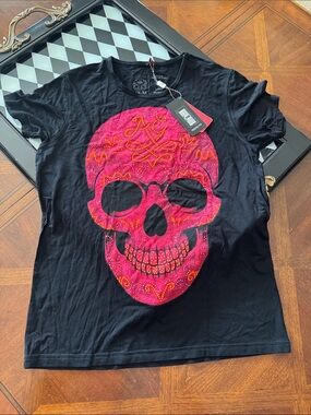 Black Women’s Tee with Pink Decorative Skull - Unbranded